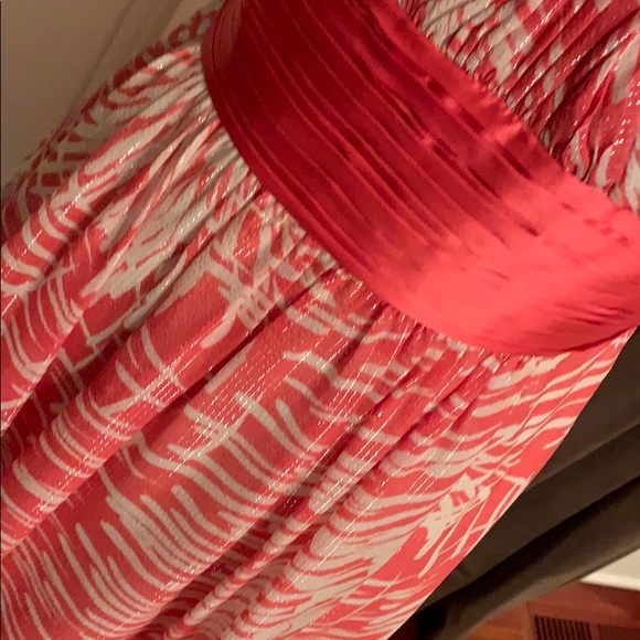 BCBG Maxazria Sliver threaded Gathered Dress Sz 4 - Picture 6 of 12